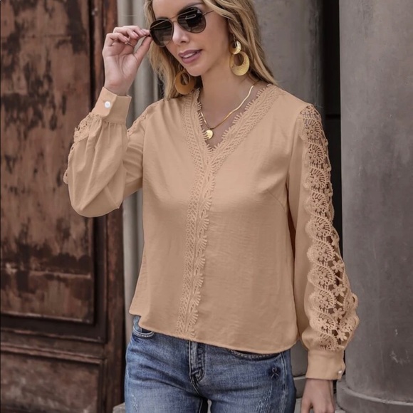 Lace Detail Blouse - Picture 6 of 7